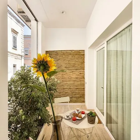 Vecchia Porta 16 * Monopoli